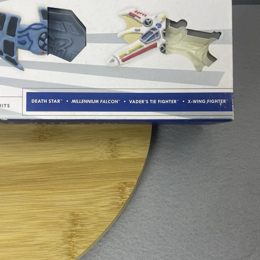 Williams Sonoma Star Wars Cookie Cutters Set of 4 Death‎ Star Millennium